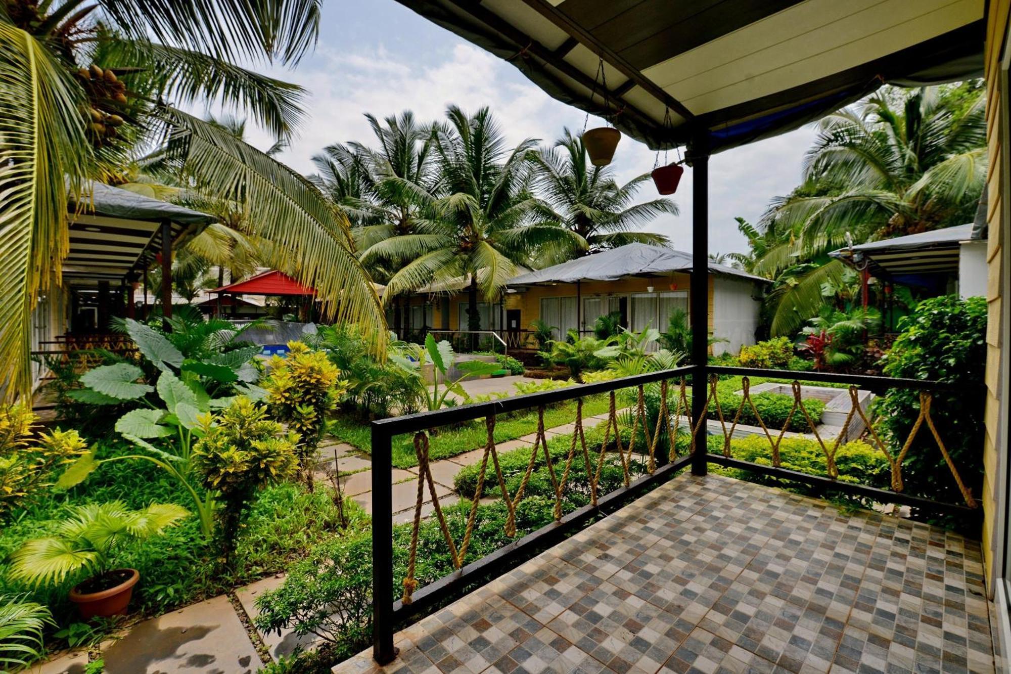 Collection O Retreat Morjim Resort Ngoại thất bức ảnh
