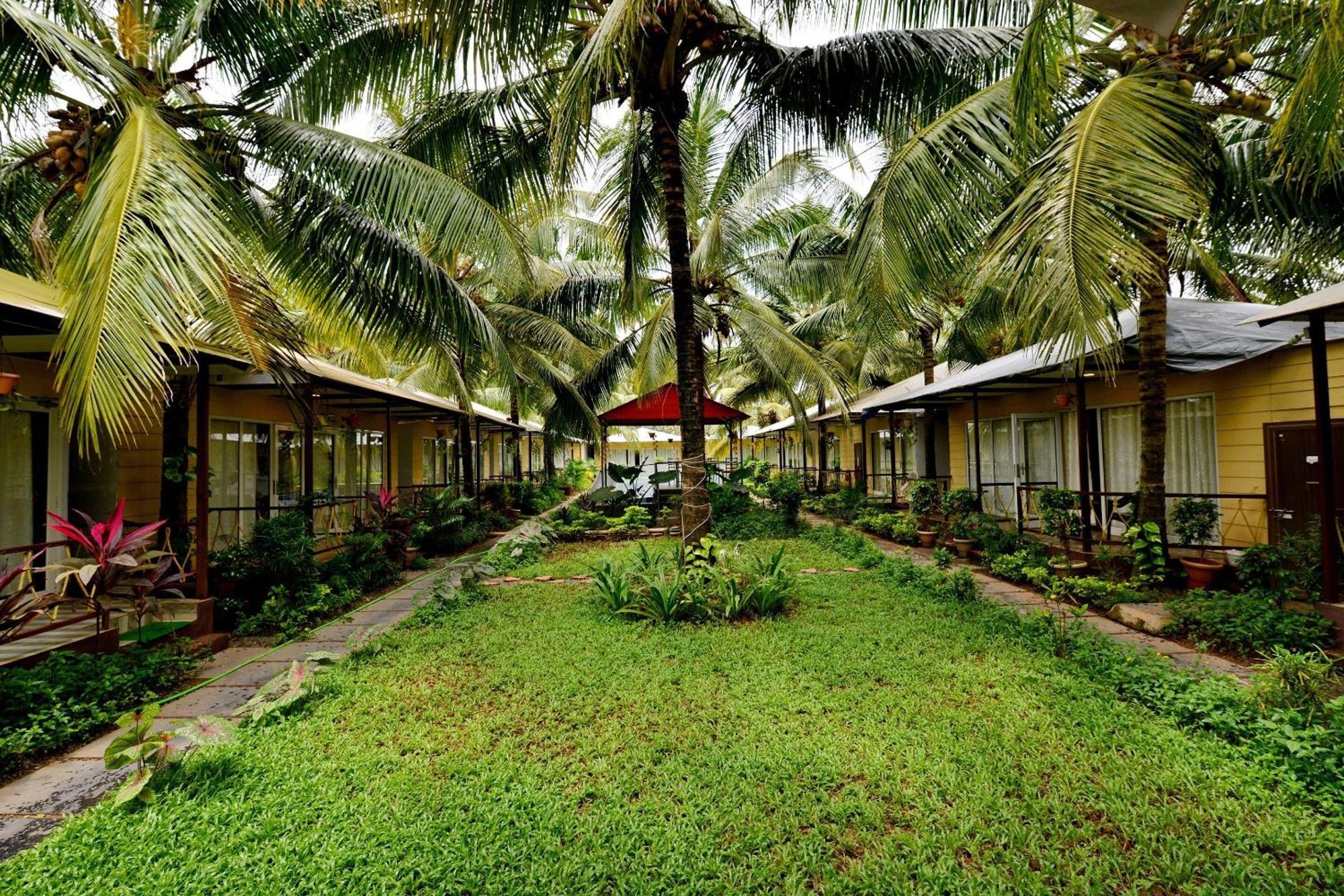 Collection O Retreat Morjim Resort Ngoại thất bức ảnh
