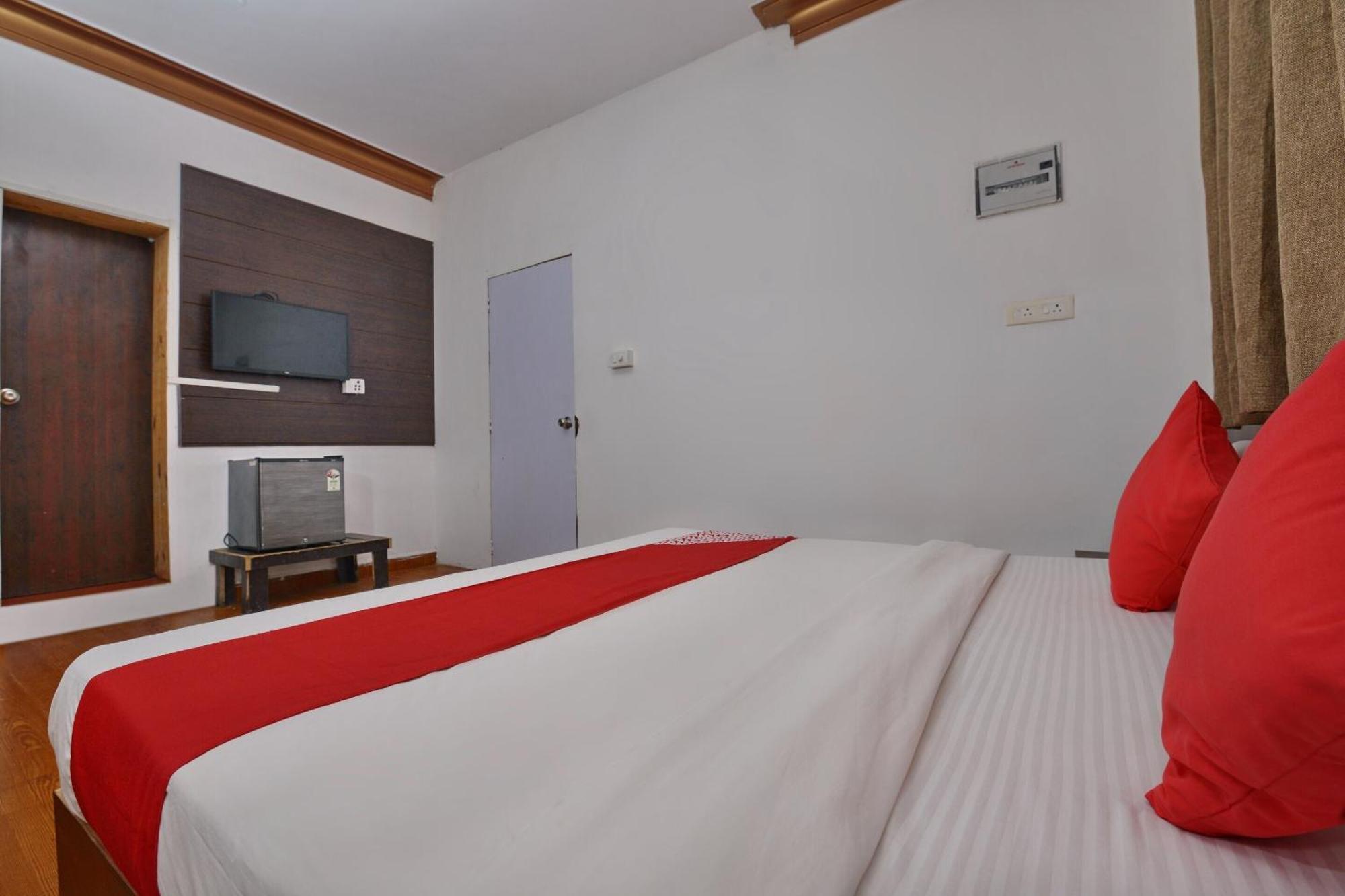 Collection O Retreat Morjim Resort Ngoại thất bức ảnh