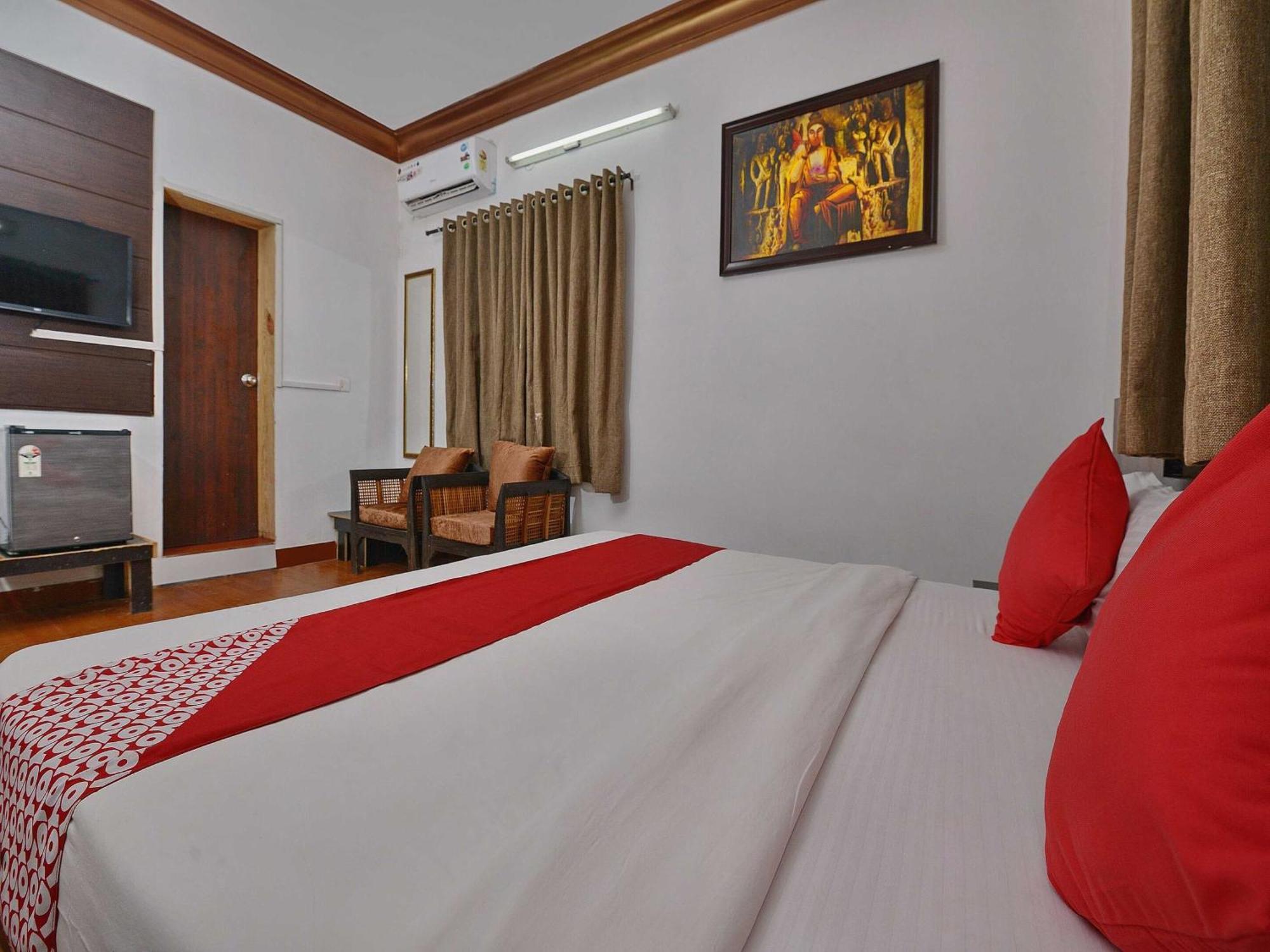 Collection O Retreat Morjim Resort Ngoại thất bức ảnh