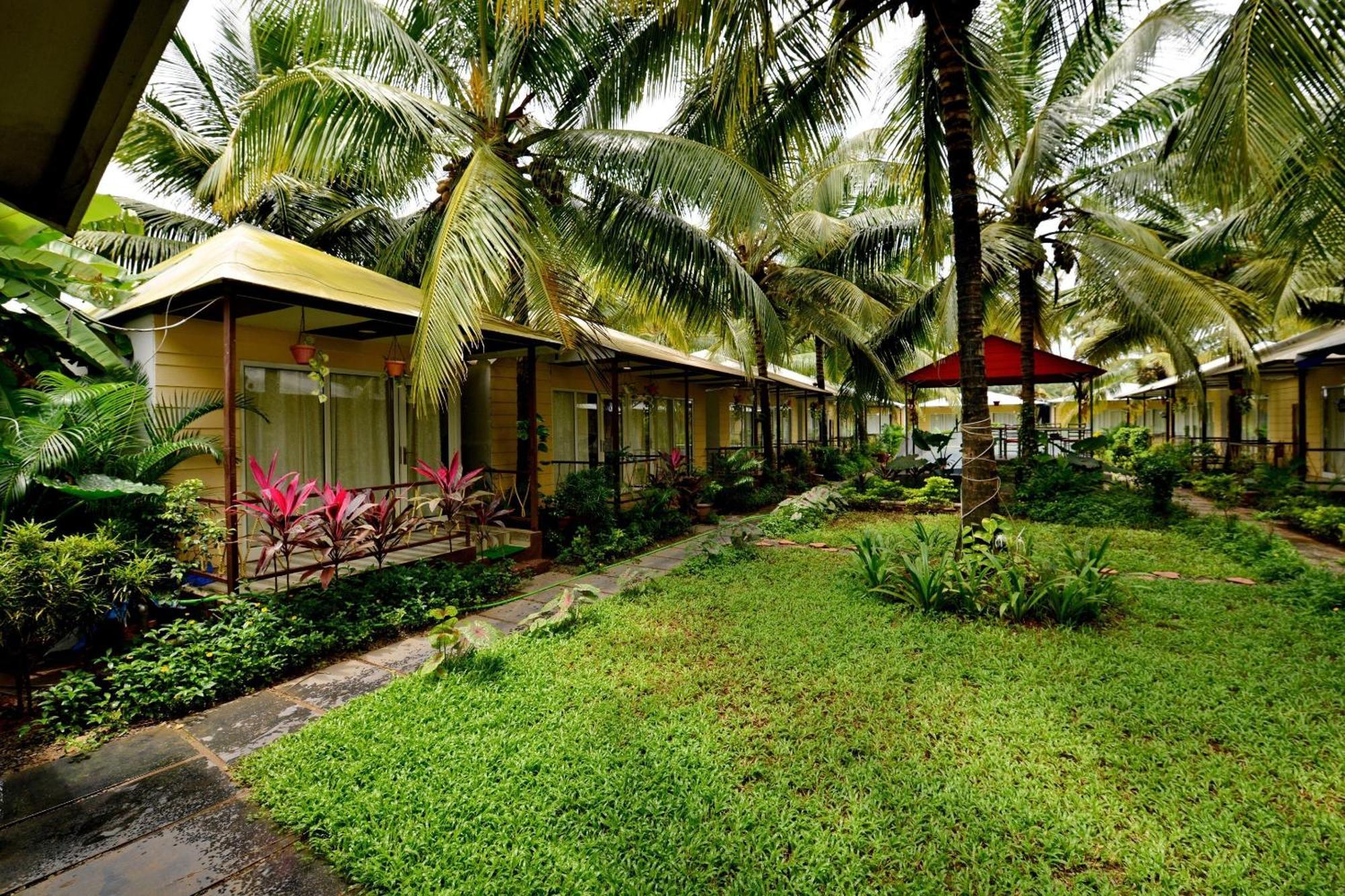 Collection O Retreat Morjim Resort Ngoại thất bức ảnh